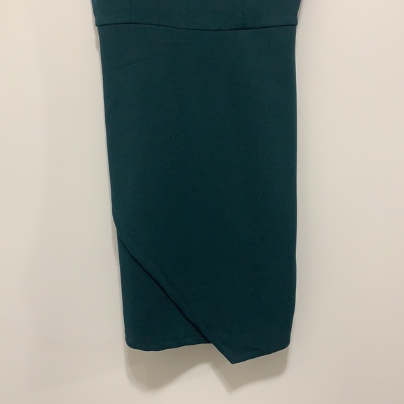 ✨Host Pick✨ Sequin Hearts Green Sheath Party Dress - Picture 8 of 11